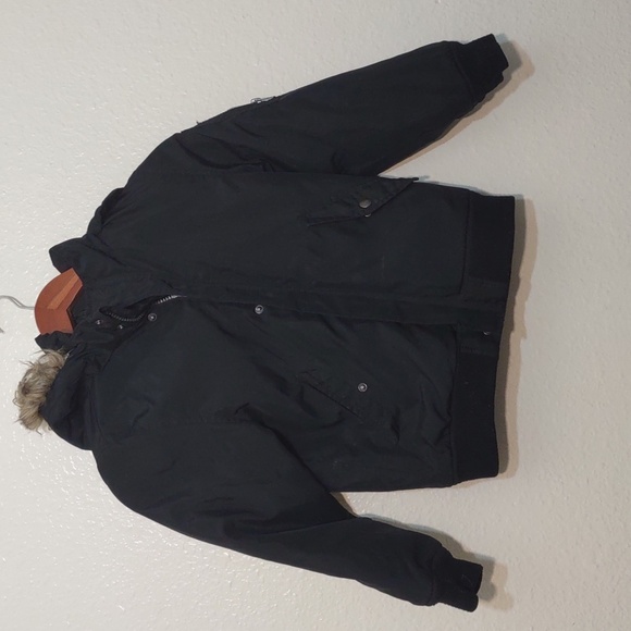 USED H&M KIDS 7/8 PUFFER JACKET WITH DETACHABLE HOOD COLOR BLACK - Picture 1 of 11